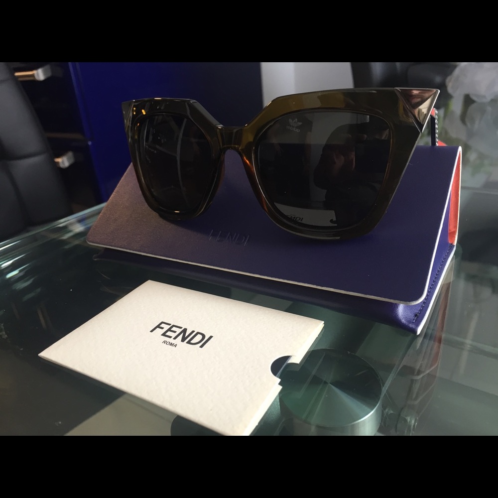 Fendi sunglasses FF 0060/s