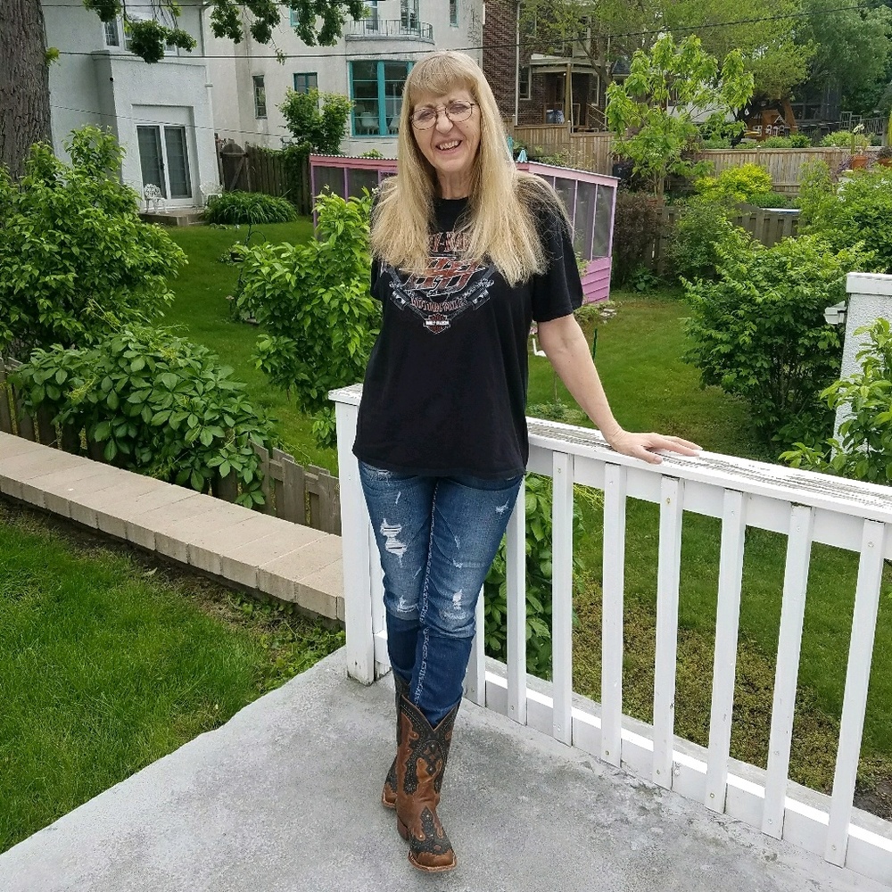 Meet your Posher, Jane