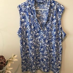 Blue/black floral print pullover