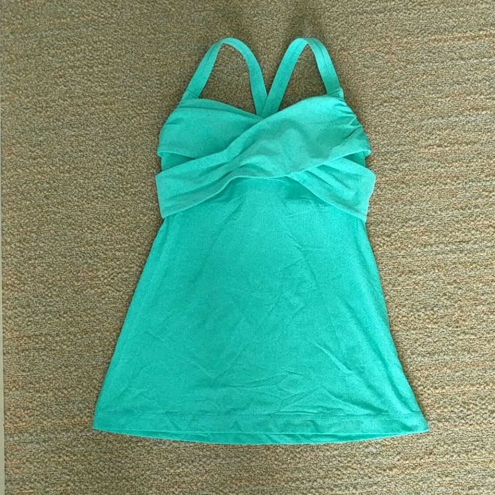 Turquoise Lululemon tank