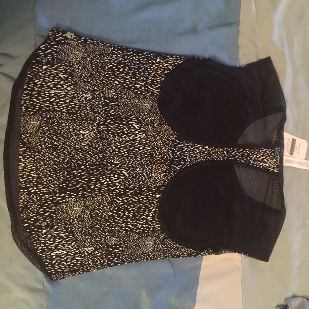 Top - Picture 2 of 2