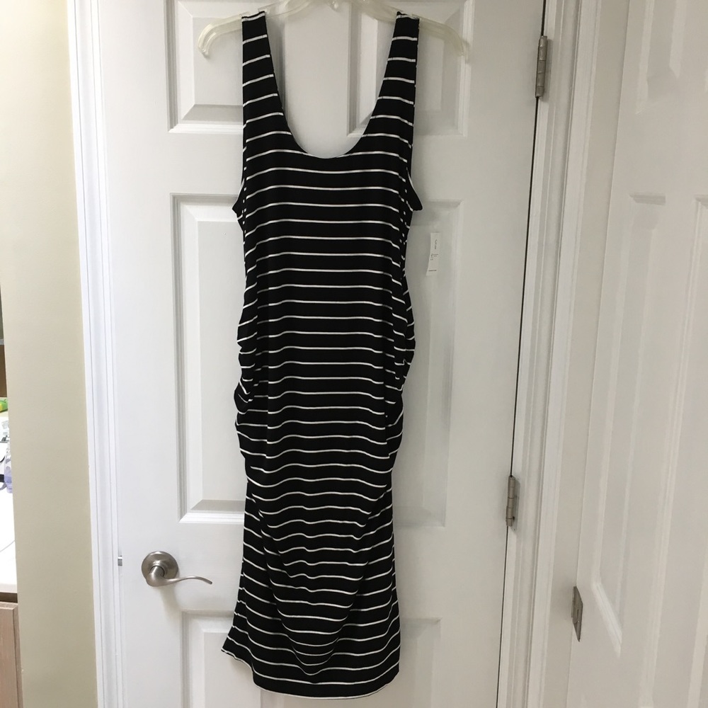 NWT Old Navy Maternity Dress, size L
