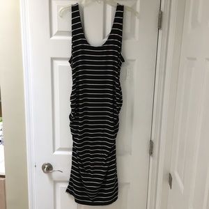 NWT Old Navy Maternity Dress, size L