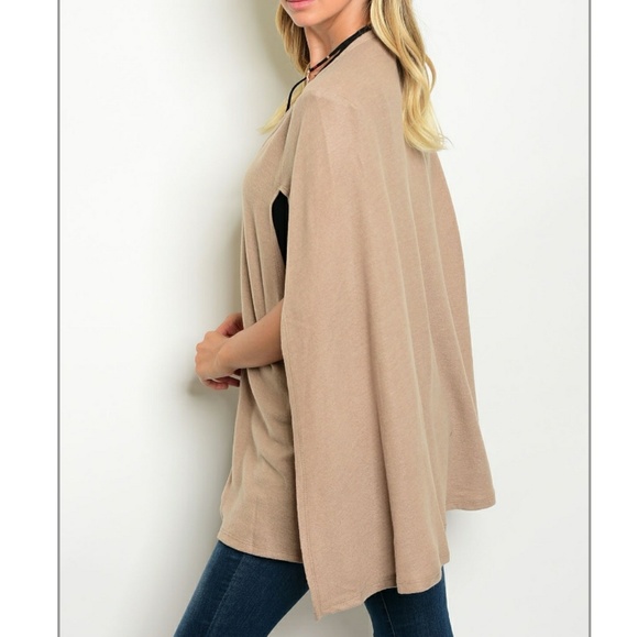 🎈SALE🎈 LAST ONE - Cape Style Cardigan - Picture 2 of 7