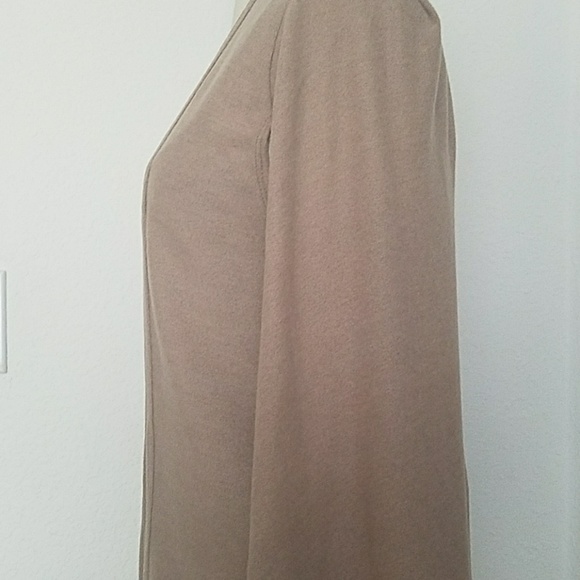 🎈SALE🎈 LAST ONE - Cape Style Cardigan - Picture 4 of 7