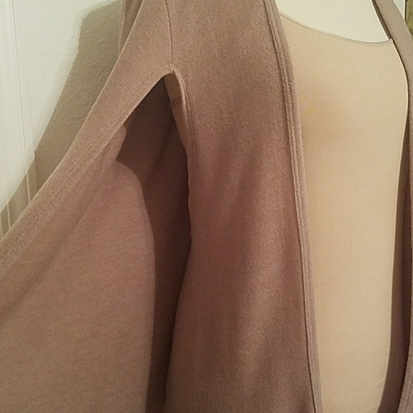 🎈SALE🎈 LAST ONE - Cape Style Cardigan - Picture 7 of 7