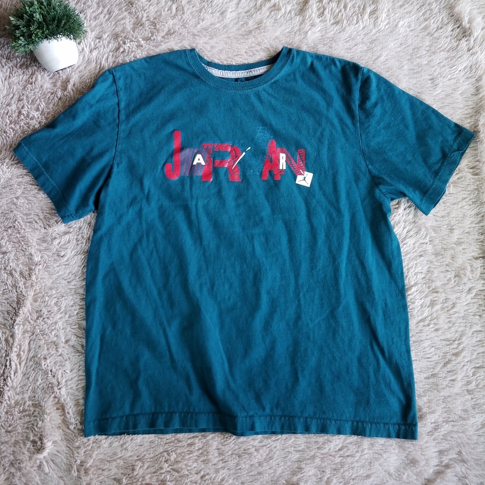 Jordan Sz XL Men’s Shirt with Red & White Graphic