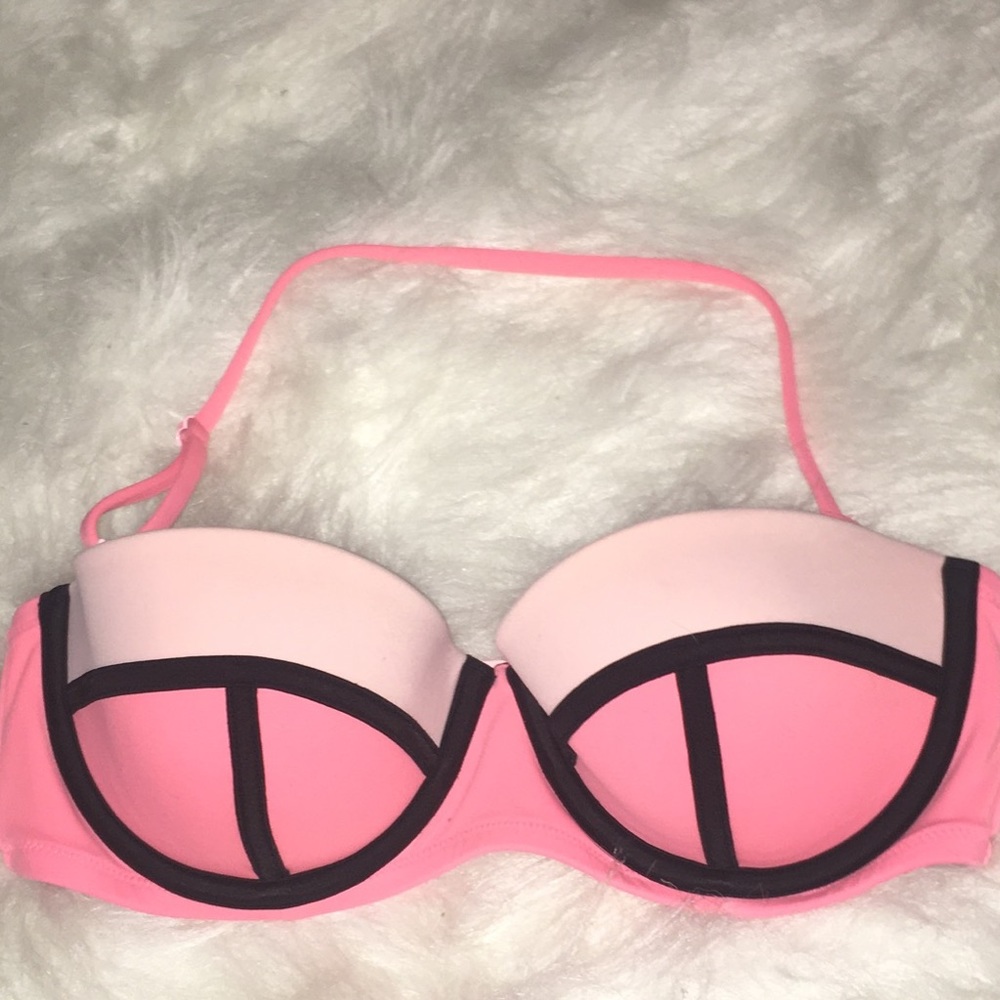 Victoria Secret swim top & bottoms