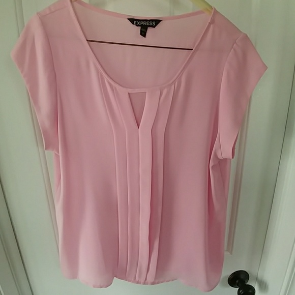 Express light pink keyhole blouse - Picture 4 of 4