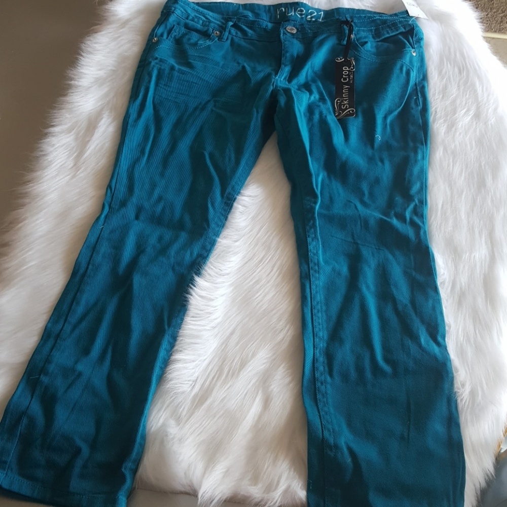 Skinny crop Jean by Rue 21 size 13 14