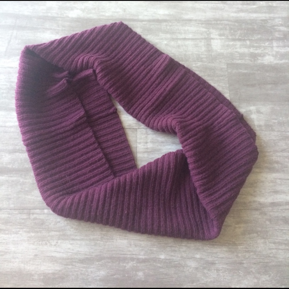 H&M purple infinity scarf