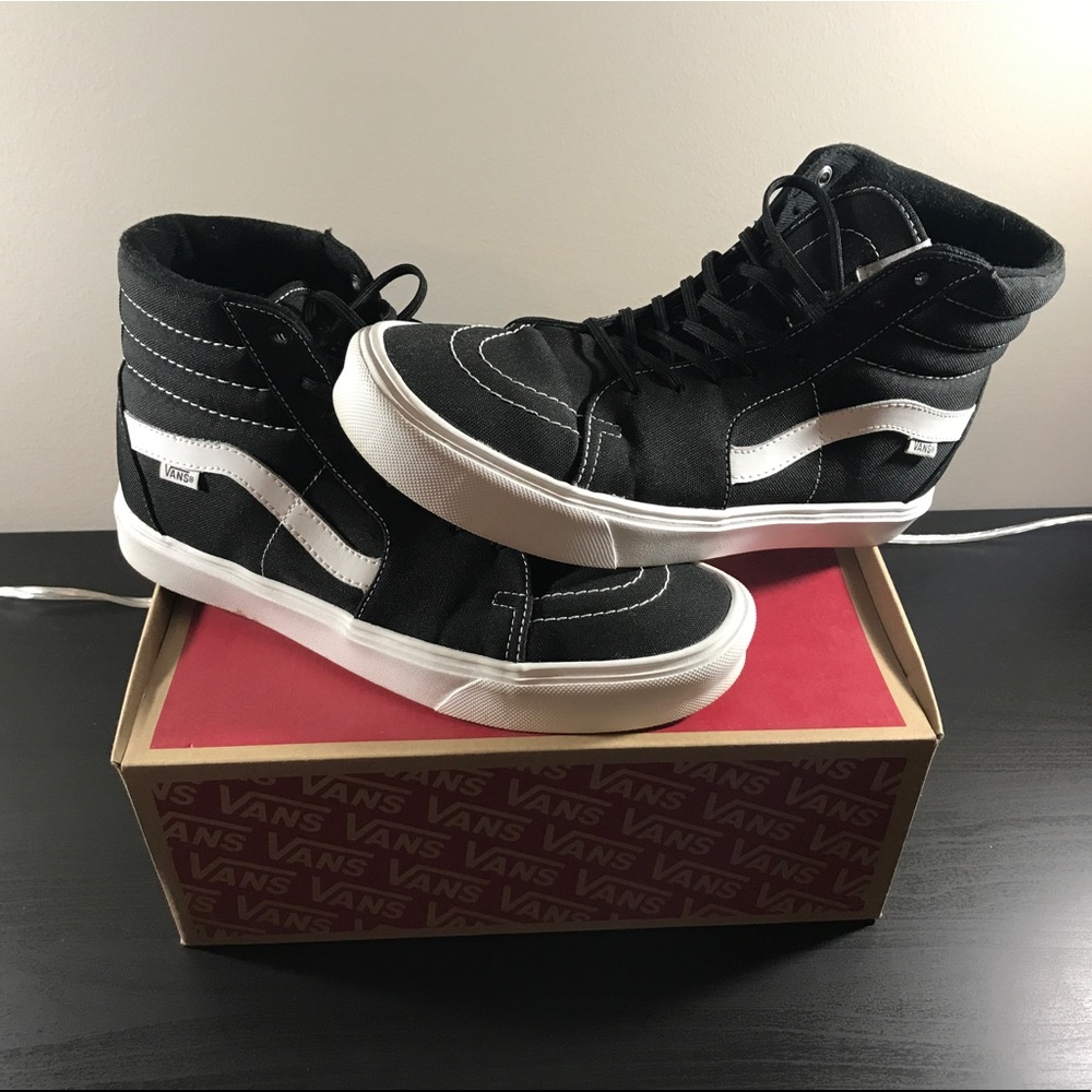Vans Sk8-Hi Lite Black/True White (Size 9)