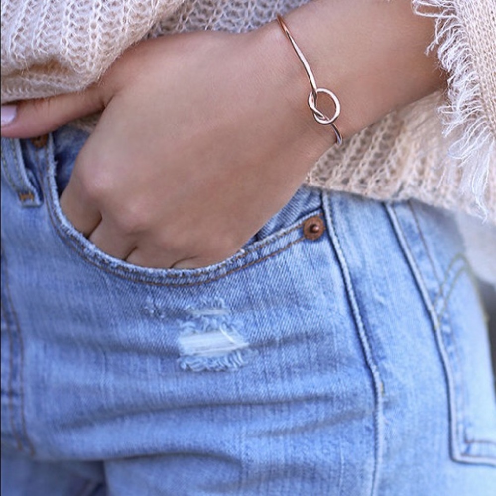 Small gold knot cuff bangle/ armband adjustable