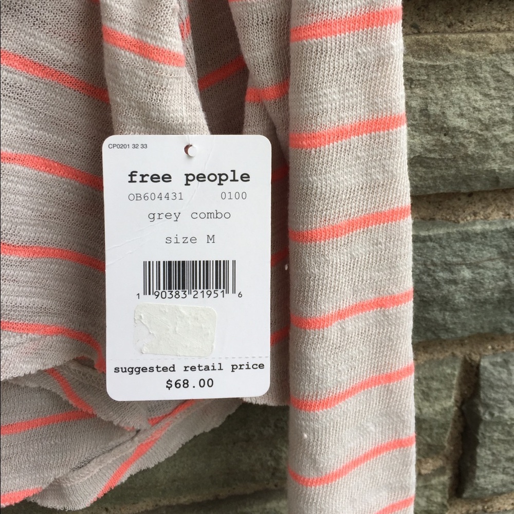 ✨HP✨ Free People Love Lane Tee - Picture 4 of 8