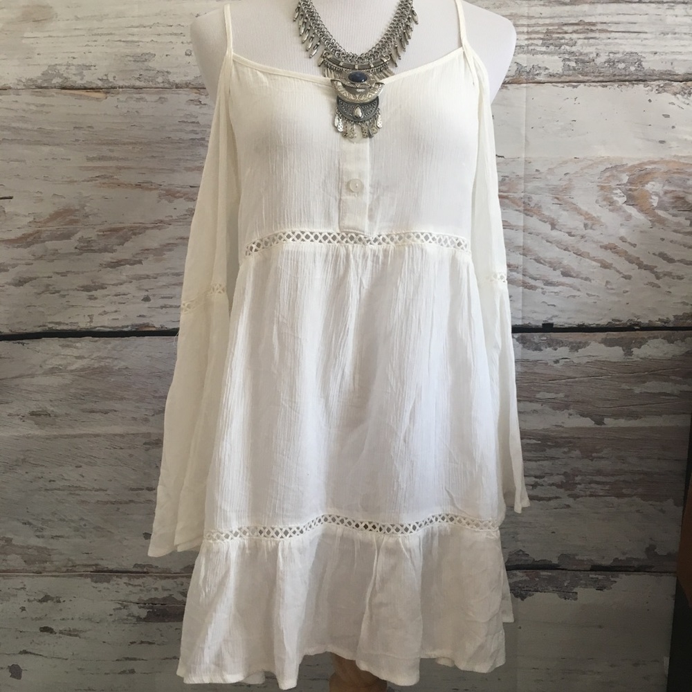NWOT white cold shoulder boho dress