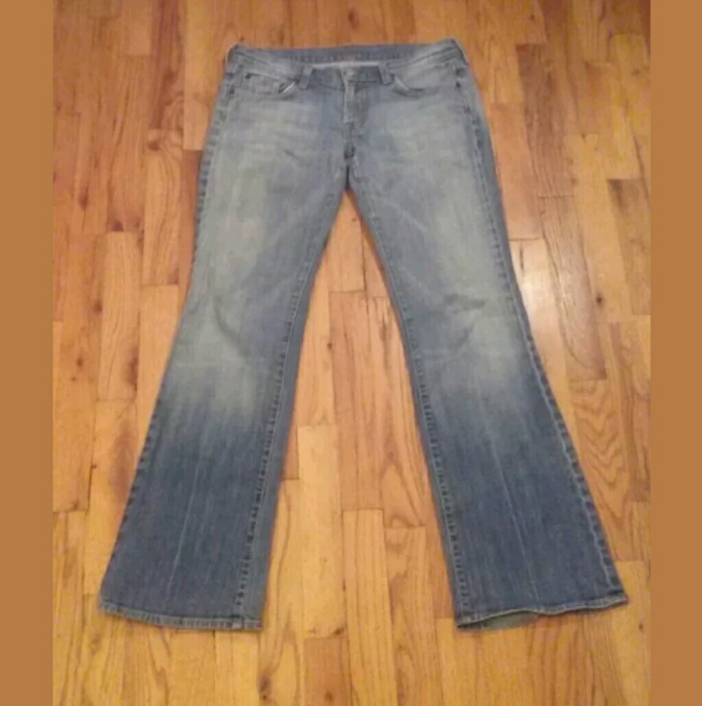 SOLD...7 for all mankind womens Size 29