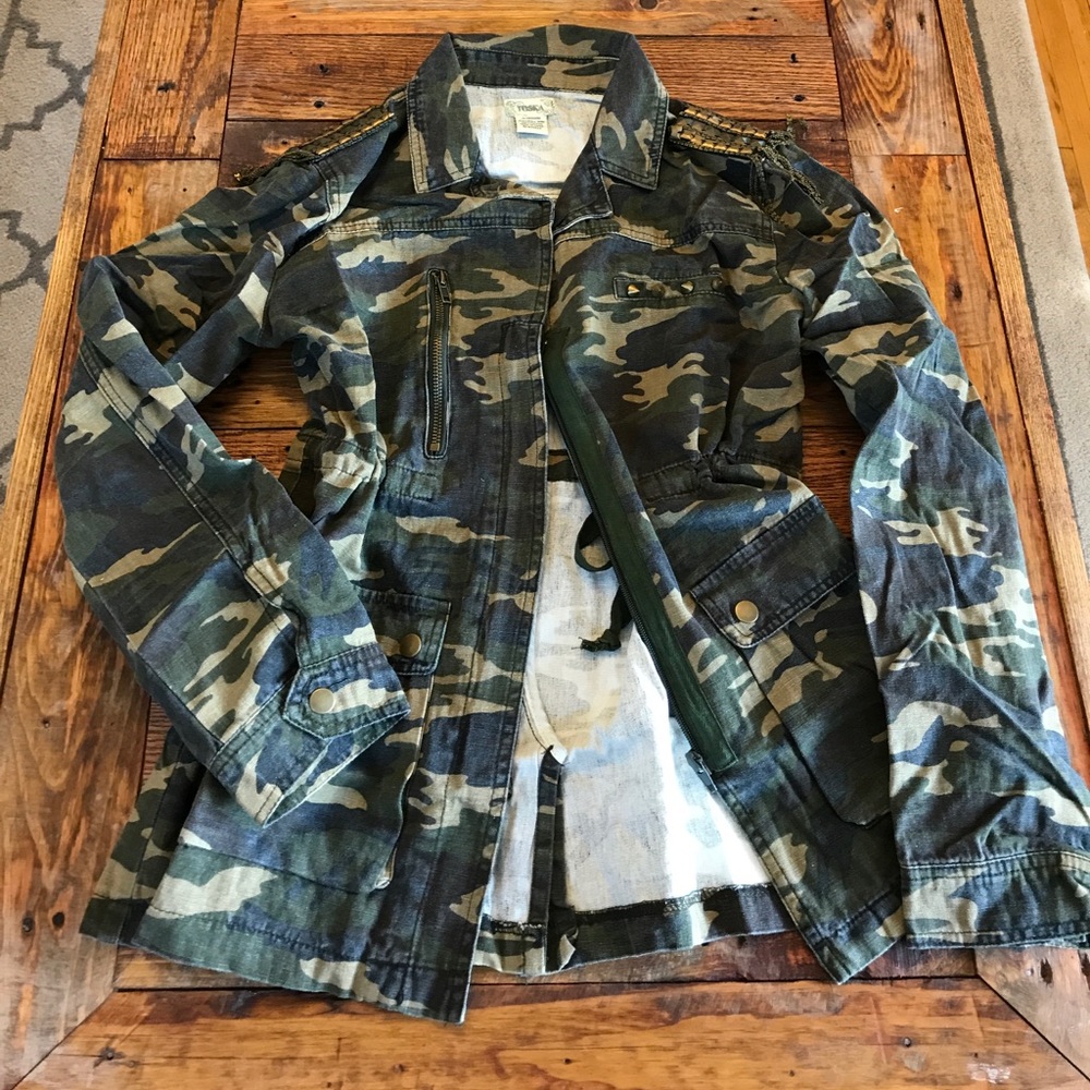 Camouflage utility jacket ❤️1hr sale - Picture 2 of 6