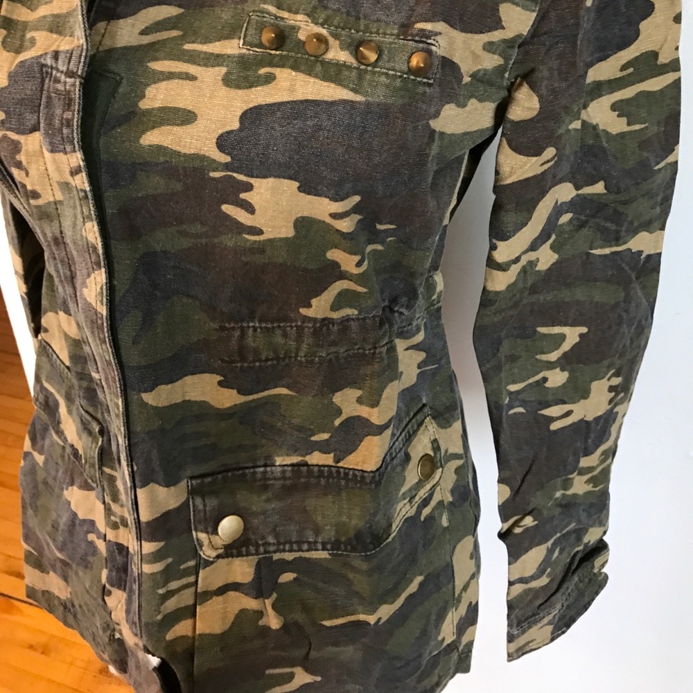 Camouflage utility jacket ❤️1hr sale - Picture 5 of 6