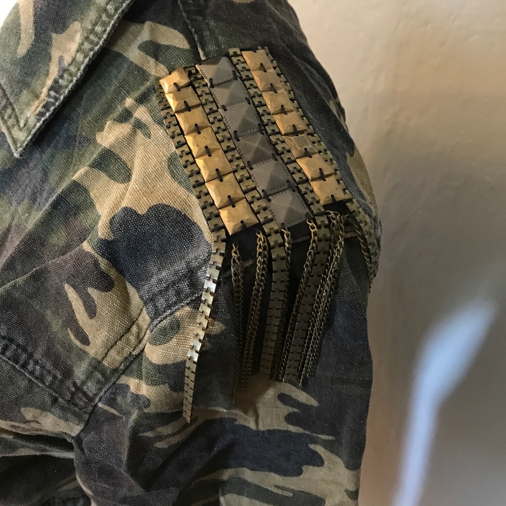 Camouflage utility jacket ❤️1hr sale - Picture 6 of 6