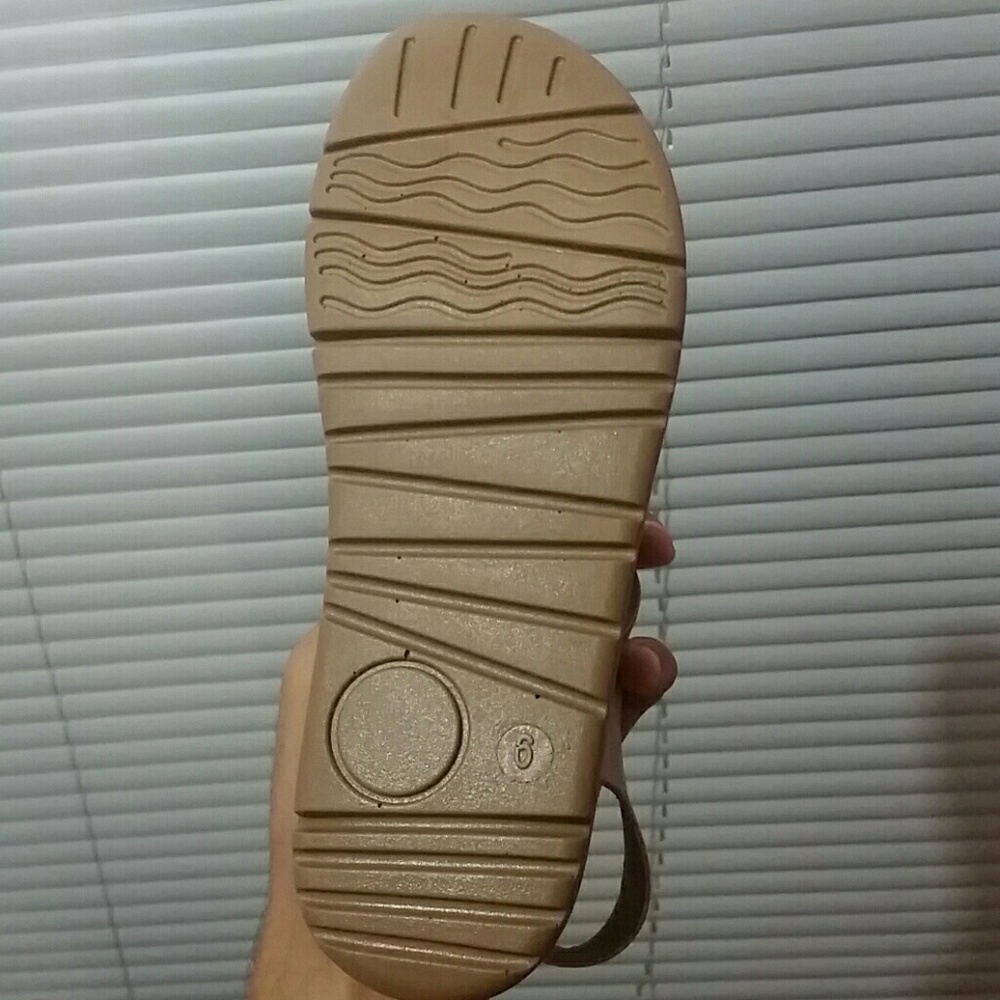 Sandals - Picture 4 of 4