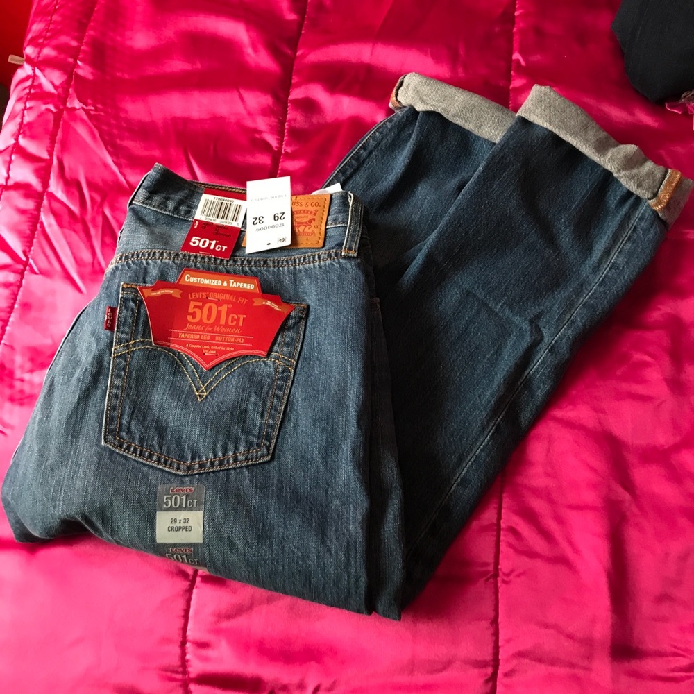 501 Levi's Cropped Jeans