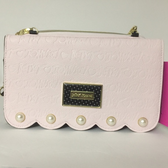 Betsey Johnson Handbags - Betsey Johnson Crossbody bag