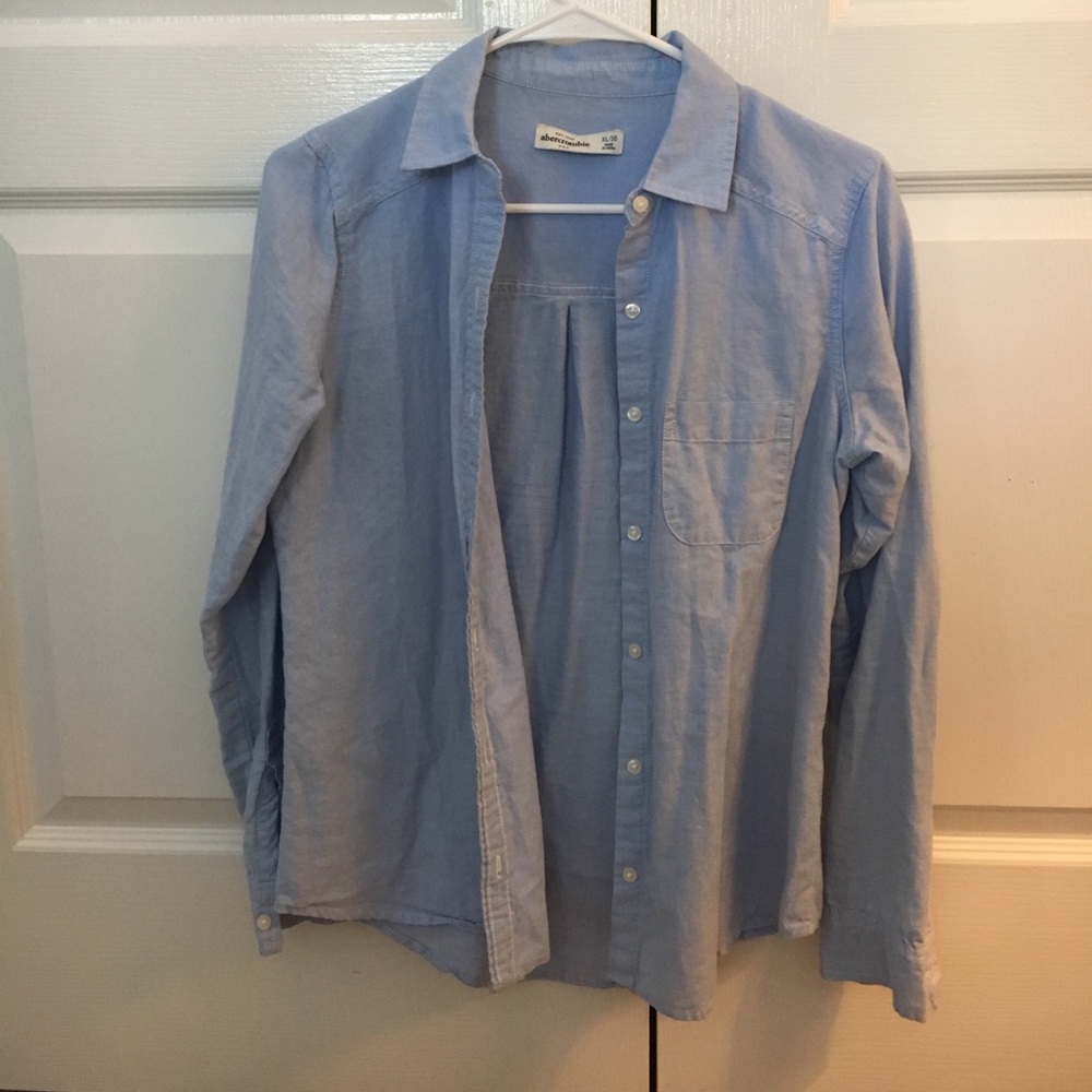 Button down collard shirt