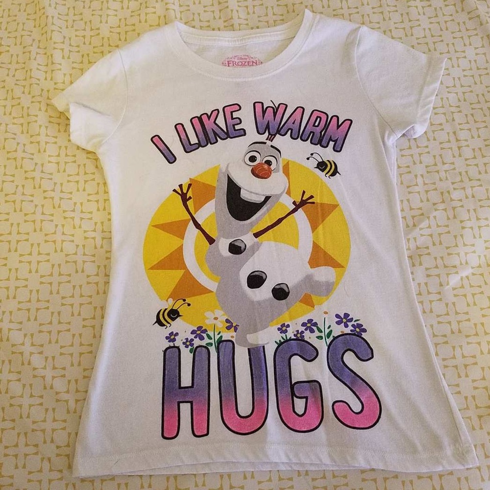Olaf kids size M shirt