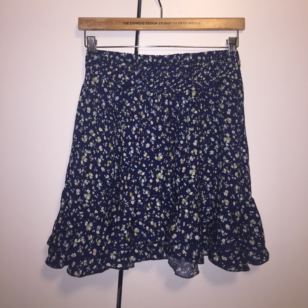 Floral ruffled skirt