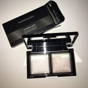 BareMinerals invisible light powder duo