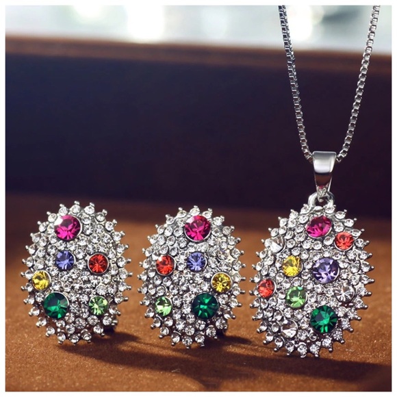 🎁 Swarovski Crystals Rochel Colorful Necklace - Picture 3 of 6