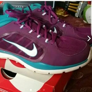 Woman's Size 11 nike shoes