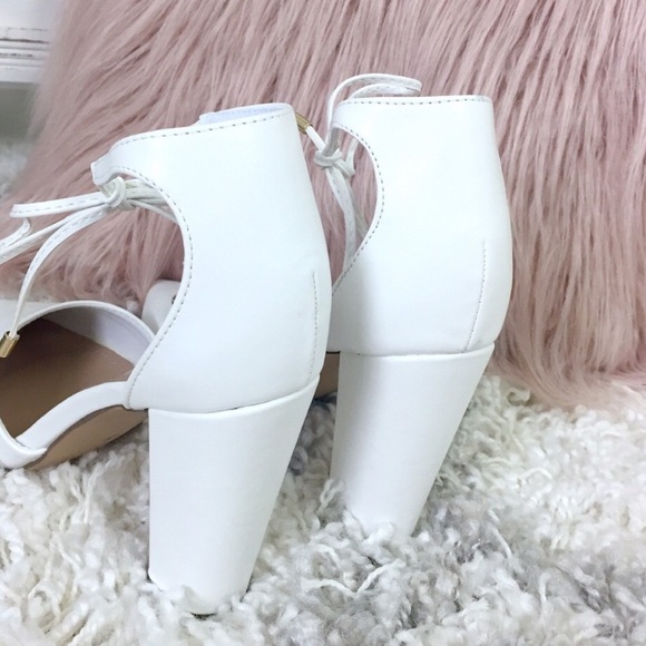 ✨ALL ITEMS $5, 10 HAPPENING NOW ✨🌸 - Picture 4 of 5