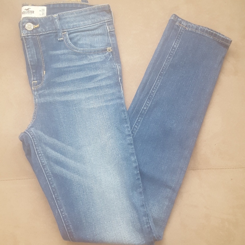 Hollister High Waist Skinny Jean