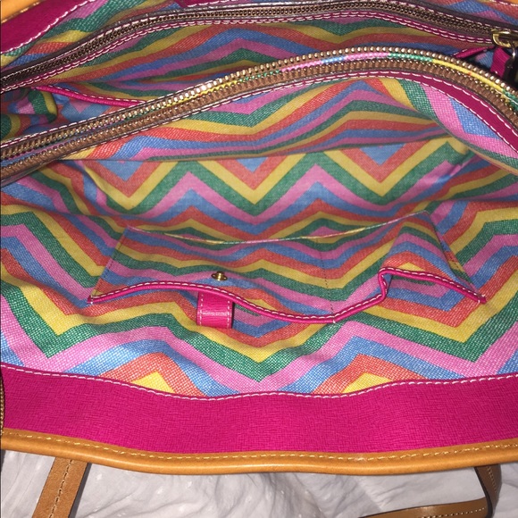 Dooney and Bourke Purse - Picture 6 of 6