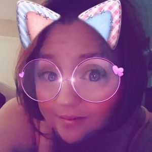 Meet your Posher, Leandra