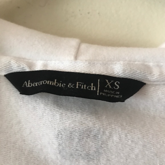 Abercrombie & Fitch Cropped Hoodie - Picture 2 of 4