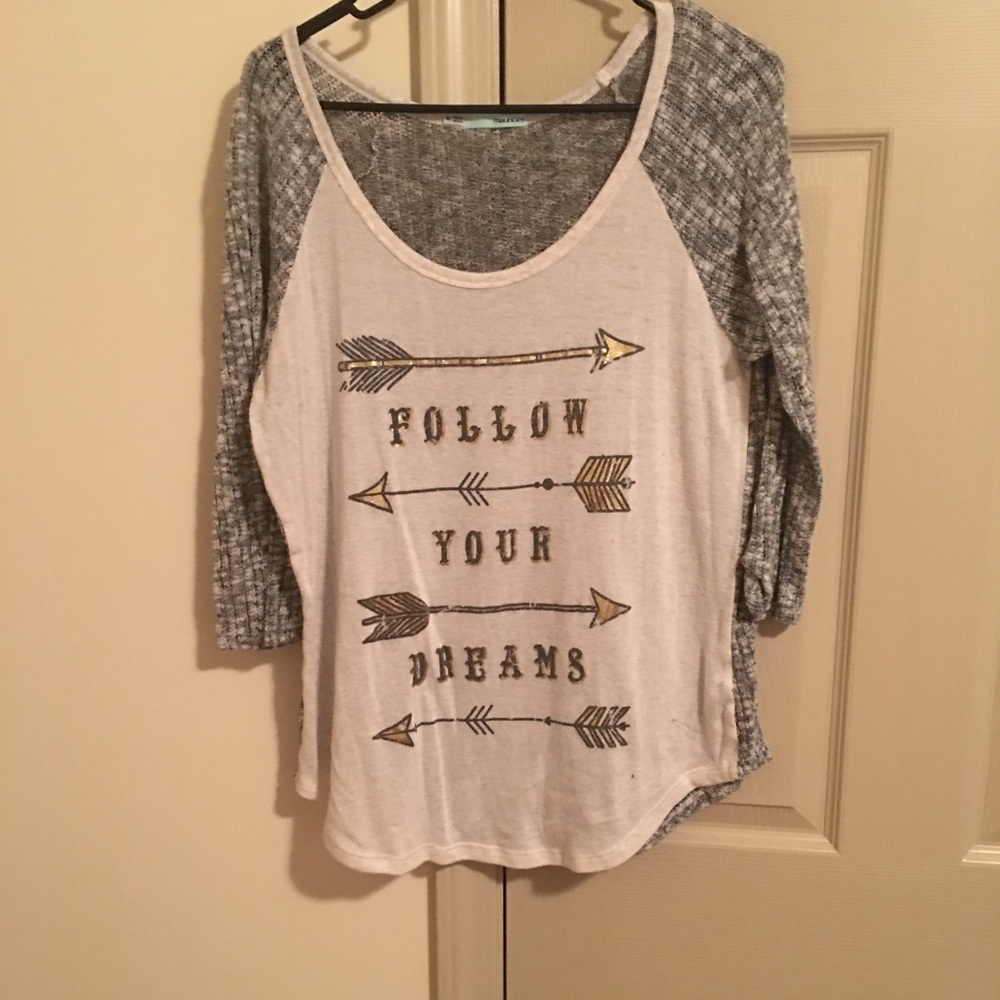 Graphic top