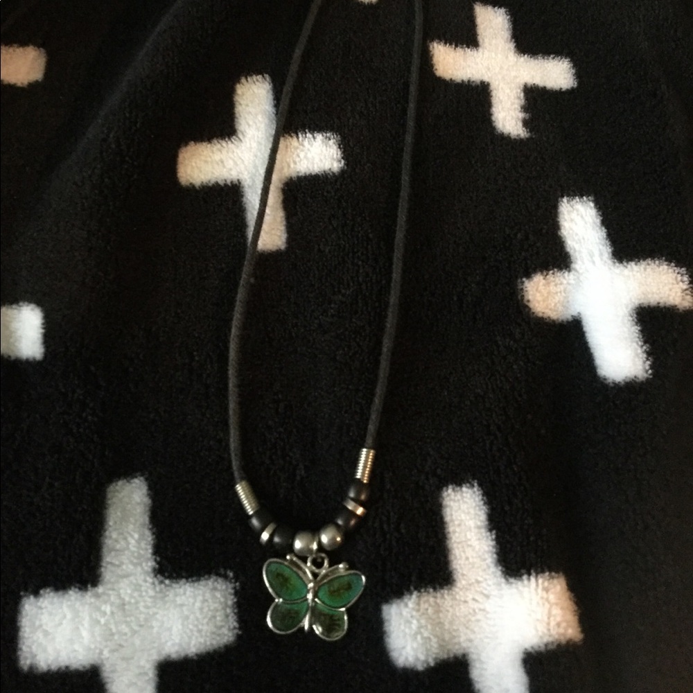 Butterfly mood necklace