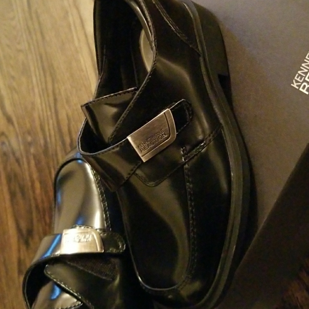 Kenneth Cole - Picture 5 of 5