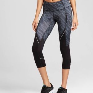 Cropped Yoga Leggings