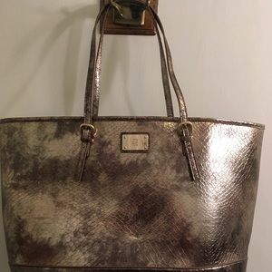 Ny&Co Faux Metallic Silver Snake skin tote bag