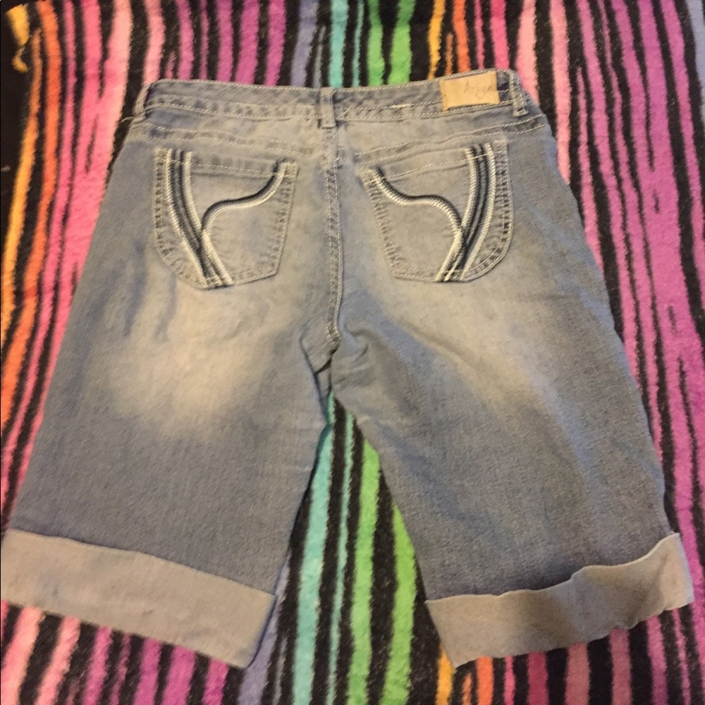 Capris - Picture 2 of 3