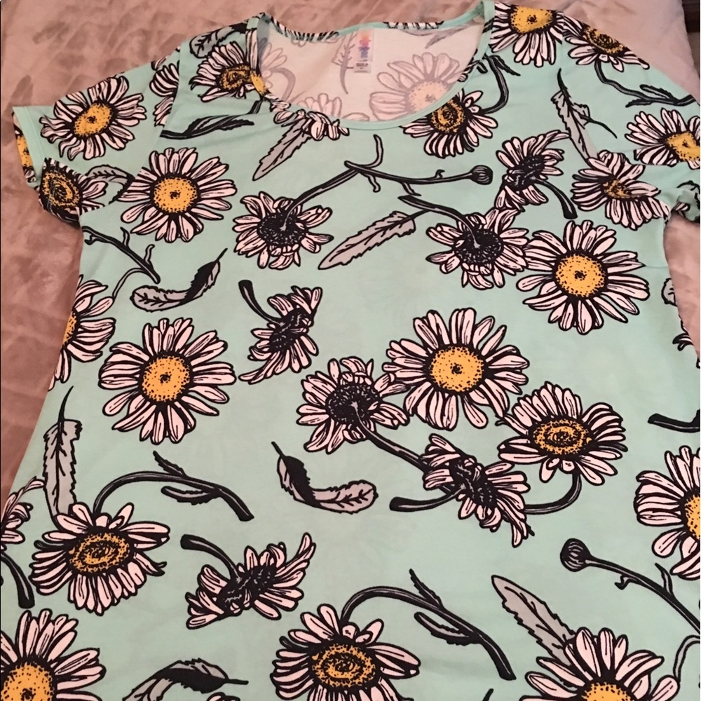 LuLaRoe Classic T - XL:  Like New Condition!!