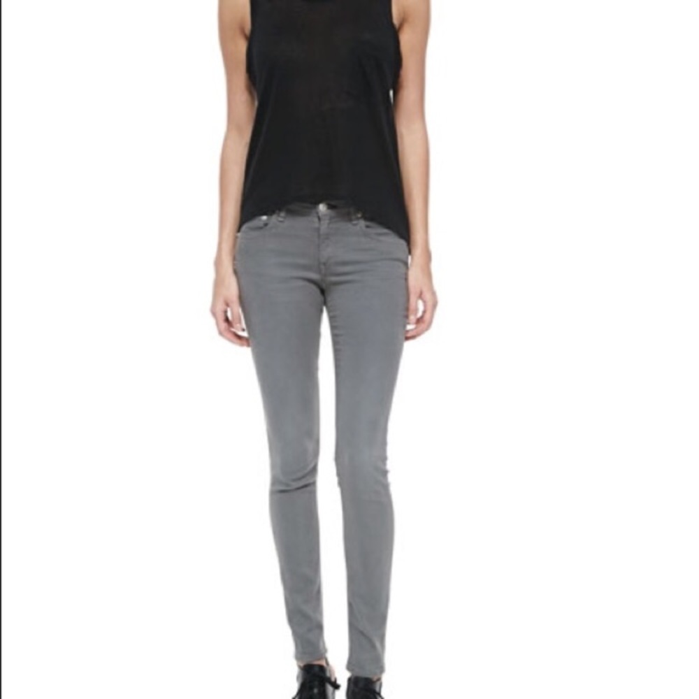 LADIES 20 Bucks, Vince jeans, excellent condition!