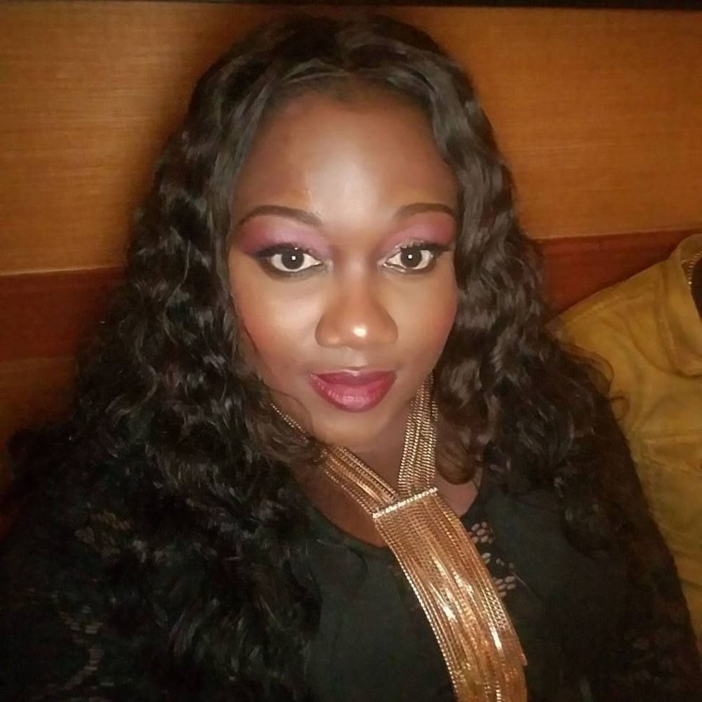 Meet your Posher, Shana-kay