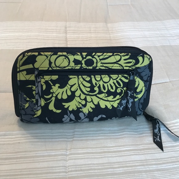 Vera Bradley Handbags - Vera Bradley wallet