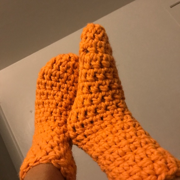 Crochet Chunky Slipper Socks - Picture 2 of 4