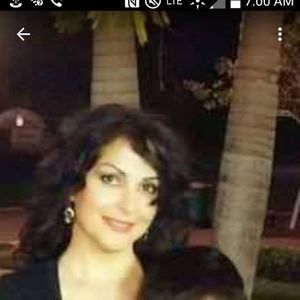 Meet your Posher, Leila