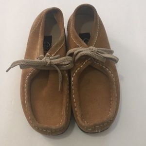 Moccasin style shoes